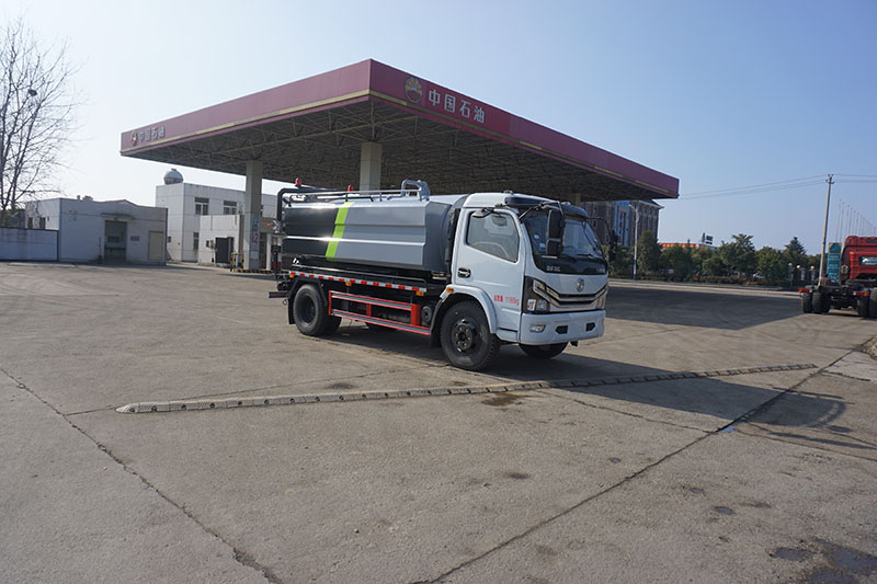 中潔牌XZL5180GQW6東風(fēng)大多利卡清洗吸污車(chē)