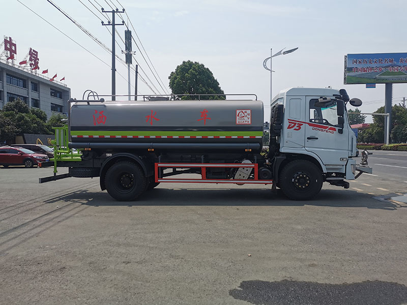 中潔牌XZL5183GSS6型灑水車(chē)