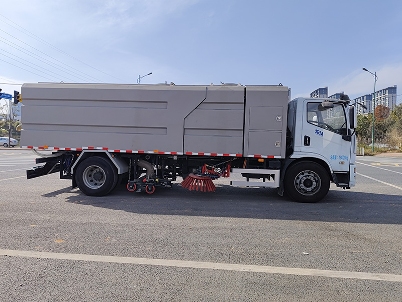 XZL5180TXSBEV型純電動(dòng)洗掃車